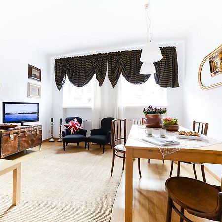 Sunny Apartment In Old Town Warsaw Ngoại thất bức ảnh